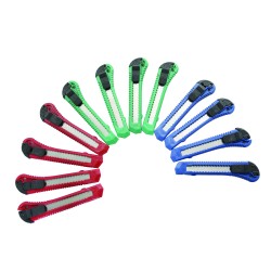 Нож макетен 18х155mm, пластмасов  BS