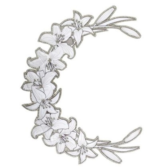 Декорация бял лилиум с камъчета за дрехи /490903/ Декорация бял лилиум с камъчета за дрехи /490903/