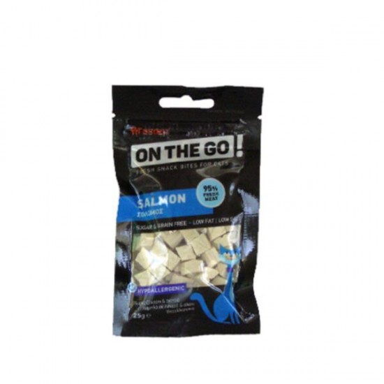 Лакомство за котка ON THE GO Cat Salmon Bites Лакомство за котка ON THE GO Cat Salmon Bites